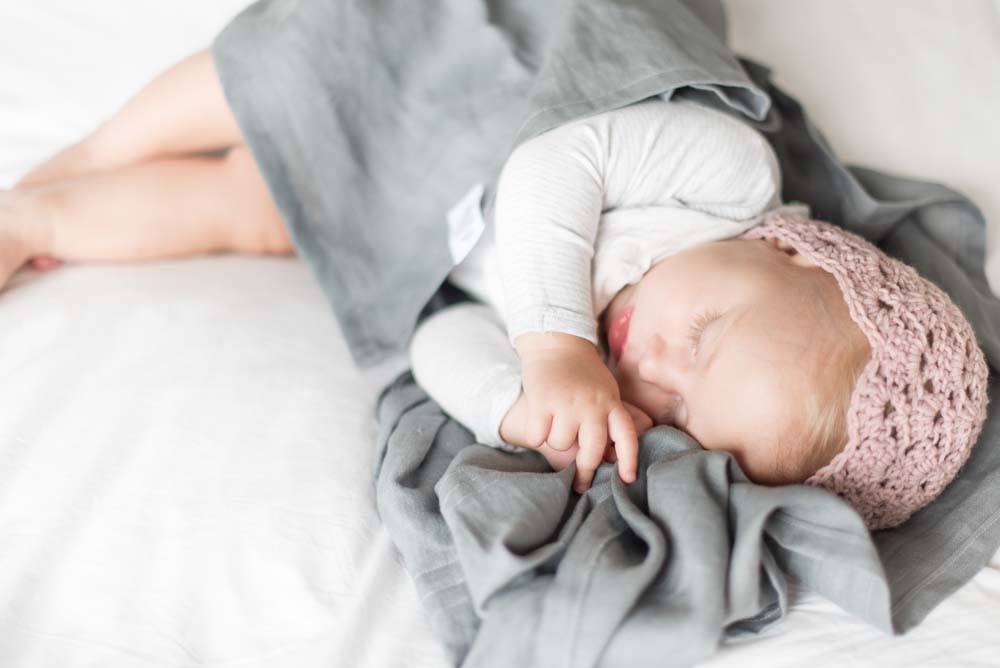 Ring Sling - Charcoal Linen - Zozinette Baby Carriers